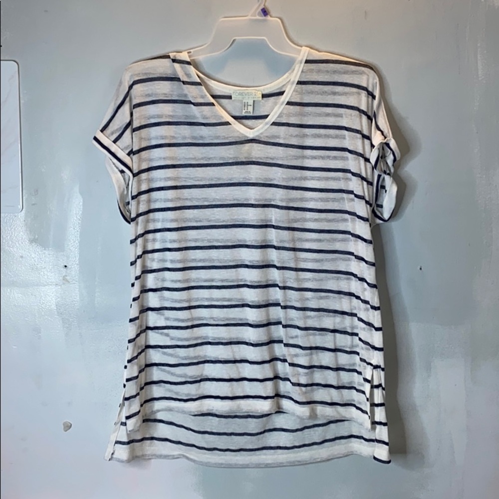Forever 21 tee